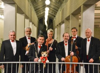 Die Bergischen Salonlöwen kommen mit neuem Programm ins Bürgerhaus Langenberg. Foto: privat