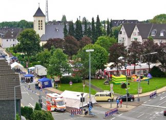 In Tönisheide wird rund um den Kirchplatz das Bürgerfest gefeiert. Foto: Bürgerverein Tönisheide