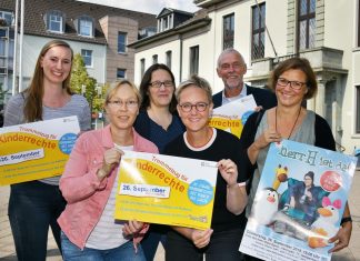 Die Organisatoren freuen sich auf einen lauten Trommelzug für Kinderrechte durch Heiligenhaus: Melanie Rohde, Elisabeth Kempe, Stephanie Dellit, Almuth Schildmann-Brack, Thomas Langmesser und Birgit Schlenker. Foto: Mathias Kehren