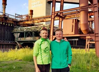 Robert Jäkel und Andreas Andreas Schurgacz unterwegs auf dem Gelände der Zeche Zollverein. Foto: TuS 08 Lintorf