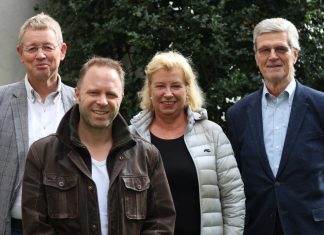 SIe machen sich stark für benachteiligte Kinder: Rotary-Präsident Dr. Michael Niklas, Diplom-Sozialpädagoge Marc Fischer, DKSB-Vorsitzende Prof. Dr. Gabriele Flösser und Rotary-Gemeindienstbeauftragter Dieter Jünnemann. Foto: André Volkmann