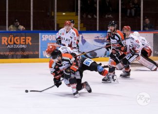 Erst in der Verlängerung fiel am Sonntag die Entscheidung: Die Aliens gewann am Ende mit 4:3 gegen Herford. Foto: Ronny Rehbein