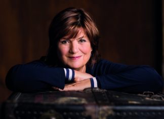Christine Westermann gastiert mit ihrem Programm im Ratinger Stadttheater. Foto: Ben Knabe