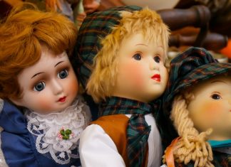 Beim Museumsmarkt können alte Puppen repariert und geschätzt werden. Foto: Veranstalter