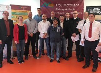 Elf neue Notfallsanitäter gibt es im Kreis Mettmann. Foto: Kreis ME