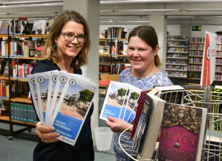 35.000 Medien müssen zum neuen Standort gebracht werden. Ulrike Motte und Jennifer Koppitsch haben dei Pläne für das Abschiedsfest und den mzug vorgestellt. Foto: Mathias Kehren
