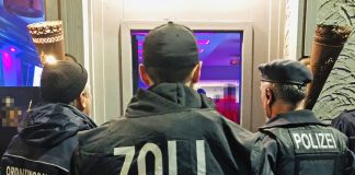 Polizei, Zoll und Ordnungsbehörden haben Kontrollen in der Hildener Itterstadt durchgeführt. Foto: Polizei