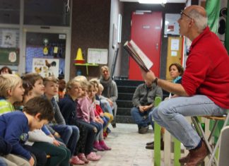 Beim Lesetag hörten rund 200 Kuhstraßenkinder die Geschichte vom „Neinhorn“. Foto: privat