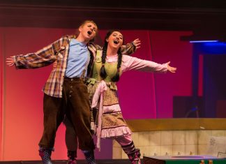 Auch das Grimm'sche Märchen "Hänsel und Gretel" ist auf der Bühne des Aalto-Theaters zu sehen. Foto: Saad Hamza