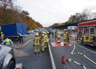 Die Unfallstelle auf der A3 an der Anschlussstelle Duisburg-Wedau. Foto: Feuerwehr Ratingen