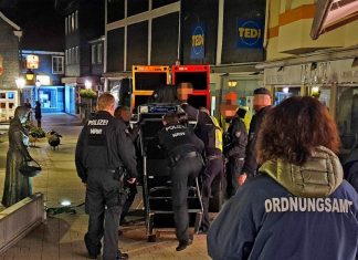Die Polizei hat in der Nacht unter anderem Wett-Terminals beschlagnahmt. Foto: Polizei