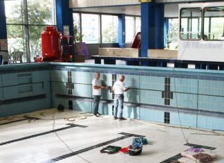 Das Mettmanner Hallenbad während der vergangenen Sanierungsarbeiten. Archivfoto: Kreisstadt Mettmann