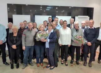 Die Jubilare wurden von der CES-Geschäftsführung geehrt. Foto: CES