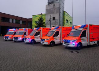 Sondersignalanlagen verleihen den Rettungswagen erhöhte Sichtbarkeit im Straßenverkehr. Foto: Feuerwehr Ratingen