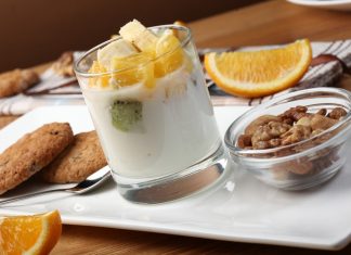 Gut lernen und gesund essen: diese Kombination empfiehlt die NRW-Verbraucherzentrale. Foto: Symbolbild (pixabay)