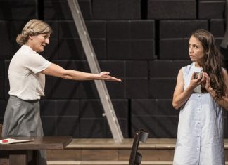Das Theaterstück "Der Stein" kehrt zurück in das Essener Grillo-Theater. Foto: Matthias Jung