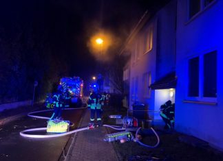 In der Straße "Im Siepen" war die Feuerwehr bei einem Kellerbrand im Einsatz. Foto: Feuerwehr Mettmann