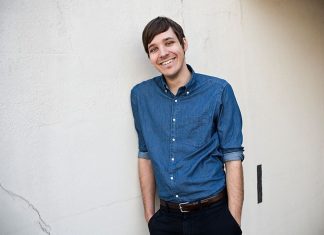 Unter anderem Helge Goldschläger moderiert den Abend. Foto: Fabian Stürtz
