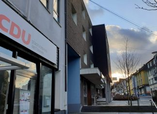 Die ausgefüllten Meinungskarten sollen an der CDU-Geschäftsstelle an der Neanderstraße eingeworfen werden. Foto: André Volkmann