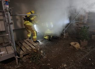 An der Brandenburger Straße hat es im Keller eines Hauses gebrannt. Foto: Feuerwehr Ratingen