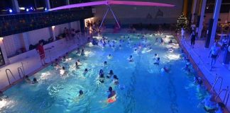 Rund 300 Besucher haben die Organisatoren bei der Hallenbad-Disco gezählt. Foto: DLRG Wülfrath