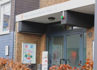 Im Mehrgenerationenhaus gegenüber der Galerie Königshof bietet die Stadt Informations- sowie Kinder- und Jugendangebote an. Foto: André Volkmann