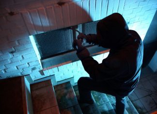 Einbrecher waren im Stadtgebiet unterwegs. Symbolfoto: Polizei