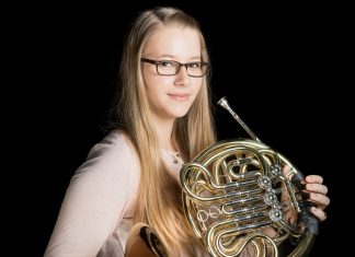 Unter anderem spielt die Hornistin Clara Reichwein. Foto: Saad Hamza