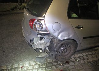 Der VW der 34-Jährigen wurde im Heckbereich beschädigt. Foto: Polizei