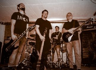 Die Mettmanner Band "Flakeshore Rebels" mischt munter Punk, Speed Metal, Rock’n’Roll und Hardrock. Foto: Band
