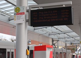 Am Düsseldorfer Platz gibt es bereits die praktischen „Dyfas“ (Dynamische Fahrzeitenanzeiger), der Rat der Stadt will aber auch andere wichtige ÖPNV-Stationen in Ratingen damit ausstatten. Foto: Stadt Ratingen