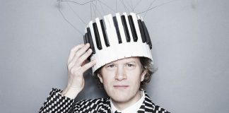 Django Bates gatiert in der Essener Philharmonie. Foto: Nick White