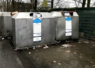 Mitarbeiter des Baubetriebshofs sollen die Container-Standorte - hier die Container am Düsselring - täglich überprüfen. Foto: Kreisstadt Mettmann