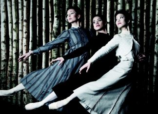 Das Ballett "Drei Schwestern" wird im Essener Opernhaus aufgeführt. Foto: Bettina Stöß