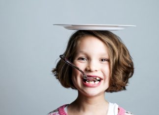 Werte und Regeln begleiten Kinder auf ihrem Weg zum Erwachsenwerden. Foto: Ingo Grenzstein