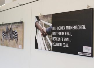 Die Ausstellung "Kreativ gegen Rassismus" ist bis zum 14. Februar im Wülfrather Rathaus zu sehen. Fotos: Hans-Joachim Kling