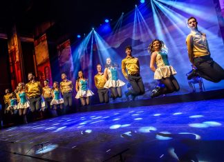 Rhythm of the Dance: Zu irischen Klängen wird gesteppt und gehüpft. Foto: Wim Laser