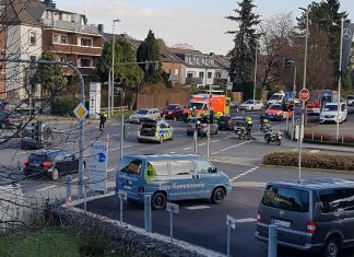 Auf der Kreuzung vor der Kreispolizeibehörde Mettmann ereignete sich der Unfall. Foto: Polizei