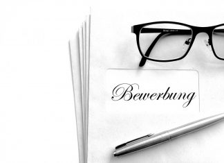 Die Ausbildungs-Experten der Arbeitsagentur unterstützen beim Schreiben der Bewerbungen. Foto: Symbolbild (pixabay)