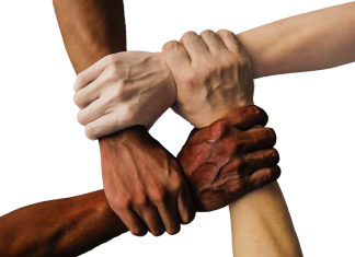 Im Seminar lernen leitende Fachkräfte unter anderem, weshalb interkulturelle kompetenzen in der Seniorenarbeit helfen können. Foto: Symbolbild (pixabay)