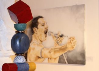 Auf der "Neanderland Art" präsentieren Künstschaffende aus dem Kreis Mettmann - hier Werke aus dem Kunsthaus Mettmann - ihre Ideen. Foto: André Volkmann