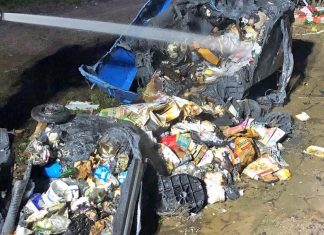 An der Friedenauer Straße hat erneut ein Container gebrannt. Foto: Polizei