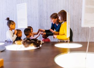 Auch Angebote für Gruppen gibt es in den Osterferien im Neanderthal-Museum. Foto: Neanderthal-Museum