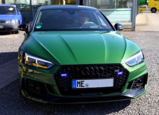 Dieser grün lackierte Audi ist einem Werkstattmitarbeiter aufgrund seiner "Sonderausstattung" aufgefallen. Foto: Polizei