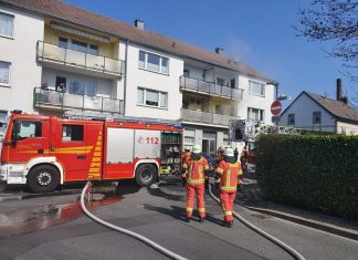 Zum Papenbruch in Tönisheide wurde die Velbert Feuerwehr am Freitagvormittag gerufen. Foto: Feuerwehr Velbert