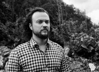 Bariton Jordan Shanahan gastiert im Essener Aalto-Theater. Foto: Balmer und Dixon