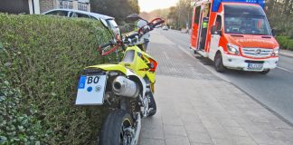 Mit diesem Motorrad kollidierte ein 20-Jähriger bei einem Überholmanöver seitlich mit einem Auto. Foto: Polizei
