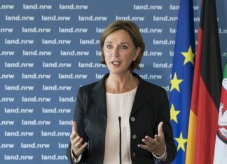 Schul- und Bildungsministerin Yvonne Gebauer: "Das Ministerium für Schule und Bildung ist darauf vorbereitet, zeitnah auf neue Entwicklungen zu reagieren." Foto: Land NRW / R. Sondermann