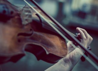 Der Nachwuchs der Musikschule präsentiert sich im Stadttheater. Symbolfoto: pixabay