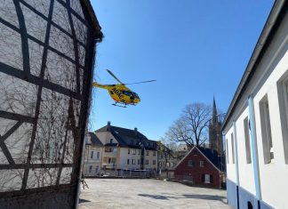 Der angeforderter Rettungshubschrauber brach ohne den Patienten zum Rückflug auf. Foto: Feuerwehr Heiligenhaus